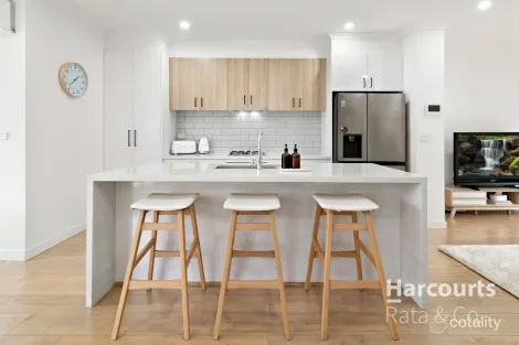 Property photo of 2/125 Duffy Street Epping VIC 3076