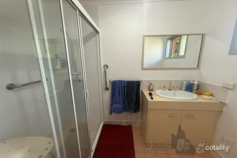 Property photo of 41 Amaroo Crescent Innes Park QLD 4670