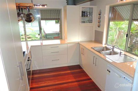 Property photo of 10 Bembooka Close Glen Eden QLD 4680