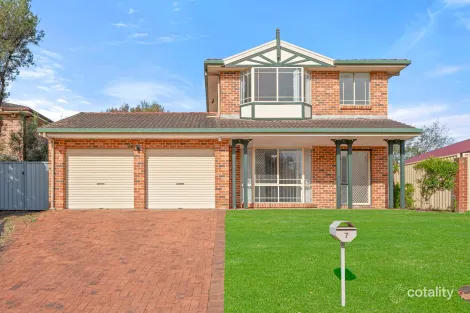Property photo of 7 Banksia Place Wattle Grove NSW 2173