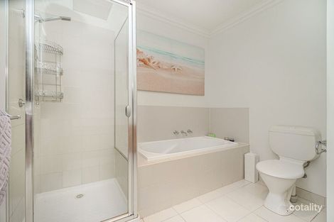 Property photo of 13 Viewbank Circuit Roxburgh Park VIC 3064