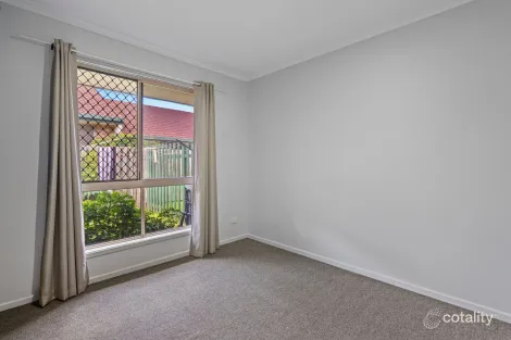 Property photo of 2/22 Henty Drive Redbank Plains QLD 4301