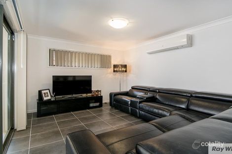 Property photo of 18 Ningaloo Lane Fitzgibbon QLD 4018