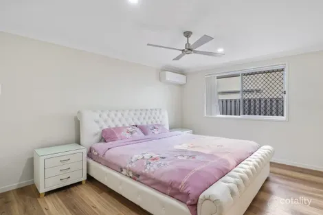 Property photo of 34 Dinnigan Crescent Durack QLD 4077