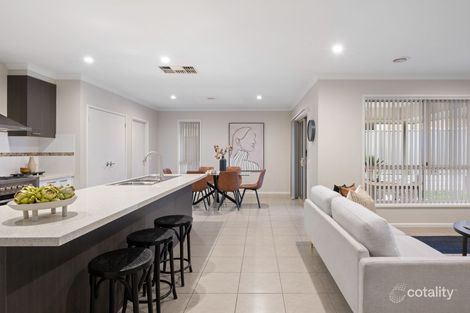 Property photo of 107 Honeyeater Circuit Thurgoona NSW 2640
