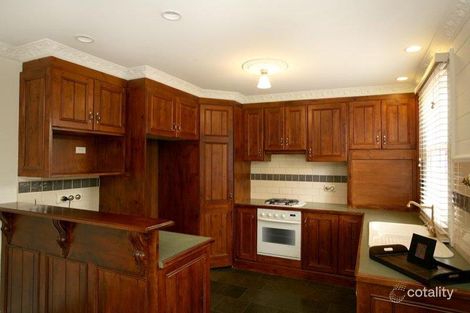 9 Liverpool St, Rippleside, VIC 3215