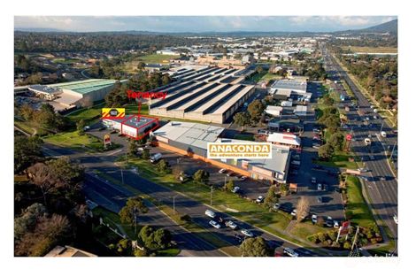 300 Canterbury Rd, Bayswater North, VIC 3153