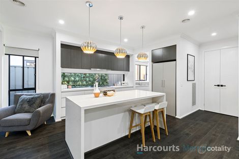 Property photo of 6 Listington Way Wollert VIC 3750