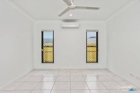Property photo of 19 Charleston Way Smithfield QLD 4878