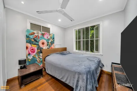 Property photo of 8 Maud Street Flying Fish Point QLD 4860