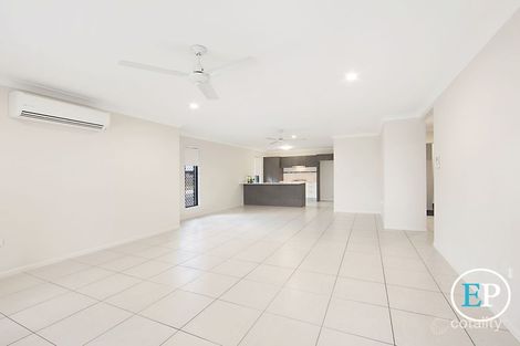 Property photo of 3/3A-B Wainscot Street Shaw QLD 4818