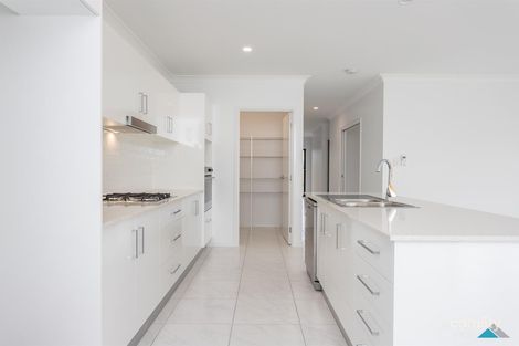Property photo of 19 Charleston Way Smithfield QLD 4878