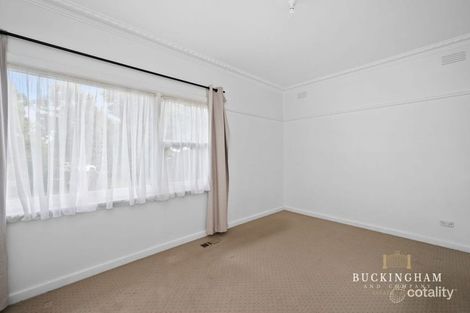 Property photo of 11 Paschke Crescent Lalor VIC 3075