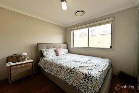 Property photo of 8 Muirfield Crescent Glenmore Park NSW 2745