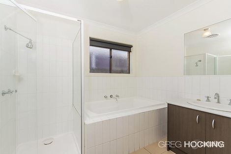 Property photo of 28 Lombard Street Roxburgh Park VIC 3064