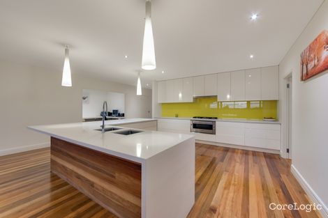 Property photo of 5 Fable Way Cranbourne East VIC 3977