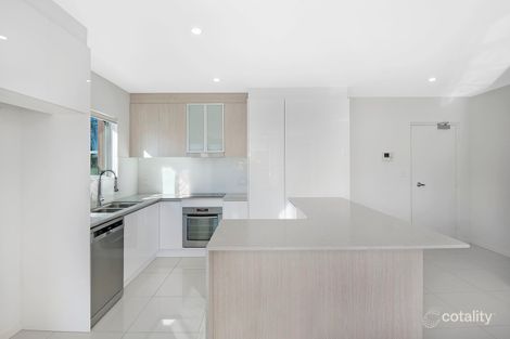 Property photo of 2/31 Kennington Road Camp Hill QLD 4152