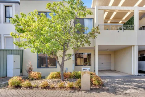 8b Trafalgar Dr, Elizabeth Park, SA 5113