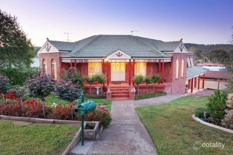 Property photo of 2 Orchard Way Lavington NSW 2641