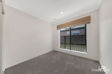 Property photo of 14 Henwood Rise Mernda VIC 3754