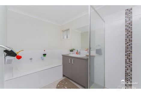 Property photo of 28 Taramoore Road Gracemere QLD 4702