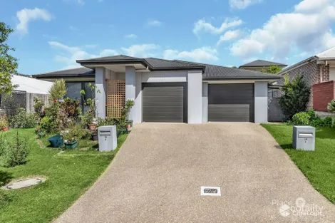 Property photo of 16 Lillypilly Drive Ripley QLD 4306