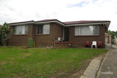 14 Hoyle Pl, Greenfield Park, NSW 2176