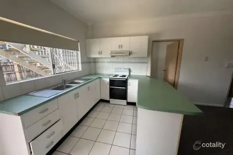 Property photo of 4/12 Mayers Street Manunda QLD 4870