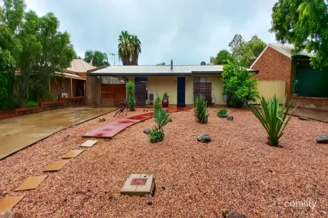 9 Cromwell Dr, Desert Springs, NT 0870
