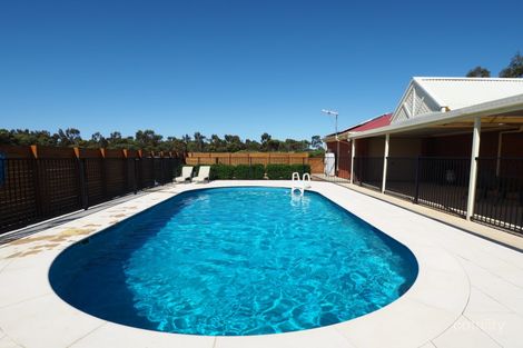 Property photo of 29 Park Way Murray Bridge South SA 5253