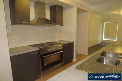Property photo of 48 Abrus Circuit Cranbourne North VIC 3977