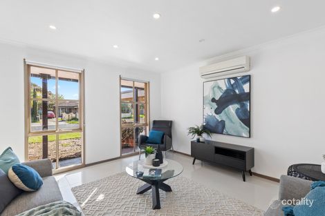 Property photo of 31 Beckington Crescent Hampton Park VIC 3976