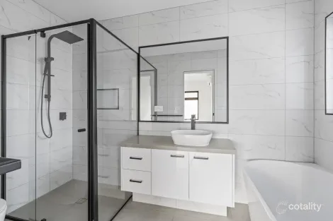 Property photo of 3/70 Glenroy Road Glenroy VIC 3046