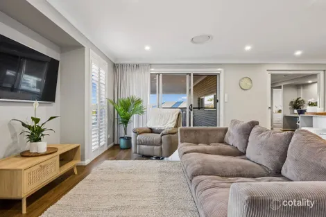 Property photo of 37 Kidd Circuit Goulburn NSW 2580