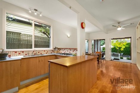 Property photo of 15 Pentland Parade Seddon VIC 3011
