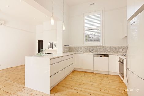 Property photo of 2/49 Marine Parade St Kilda VIC 3182