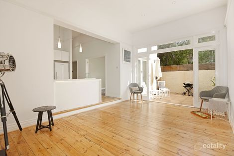 Property photo of 2/49 Marine Parade St Kilda VIC 3182