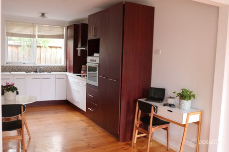 Property photo of 4/42 Bradley Street Newport VIC 3015