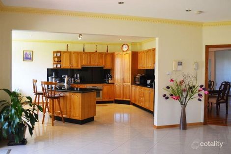 Property photo of 28 Ivanhoe Street St Johns Park NSW 2176