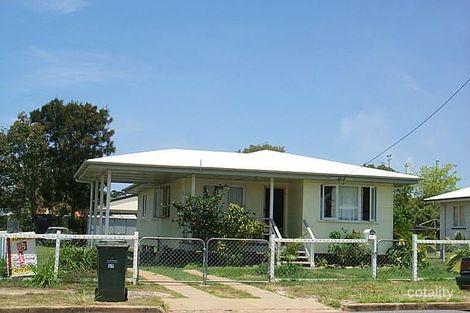 17 Moura Cres, Barney Point, QLD 4680