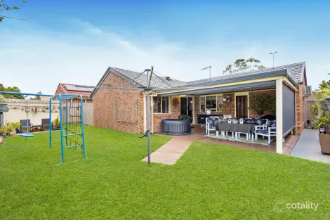 Property photo of 13 Cherrytree Place Waterford West QLD 4133