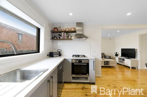 Property photo of 2/24 William Street Cranbourne VIC 3977