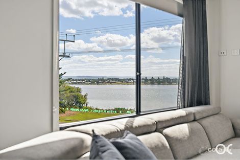 Property photo of 31 Captain Sturt Parade Hindmarsh Island SA 5214