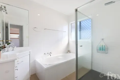 Property photo of 3 Pengana Street Labrador QLD 4215