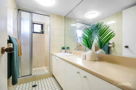 Property photo of 6/107-113 Esplanade Cairns City QLD 4870