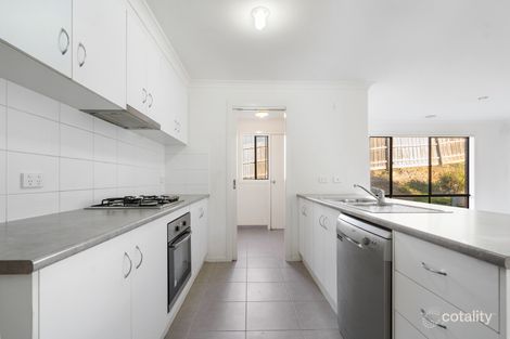 Property photo of 8 Hadlow Court Sunbury VIC 3429