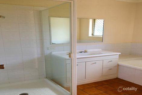 Property photo of 30 Biscay Crescent Glenvale QLD 4350