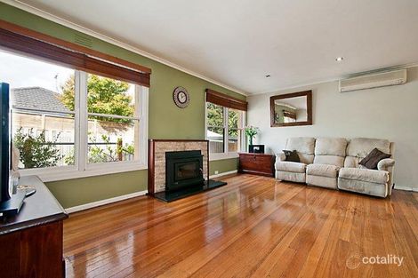 Property photo of 2 Wakefield Avenue Frankston South VIC 3199