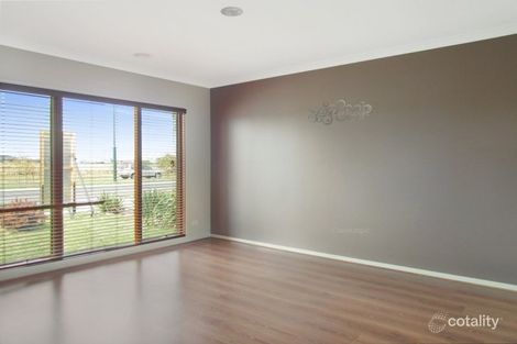 Property photo of 132 Mountainview Boulevard Cranbourne North VIC 3977