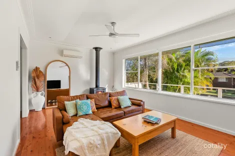 Property photo of 4 Dalton Close Belmont North NSW 2280